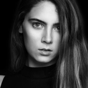 Meet your Posher, Caitlin